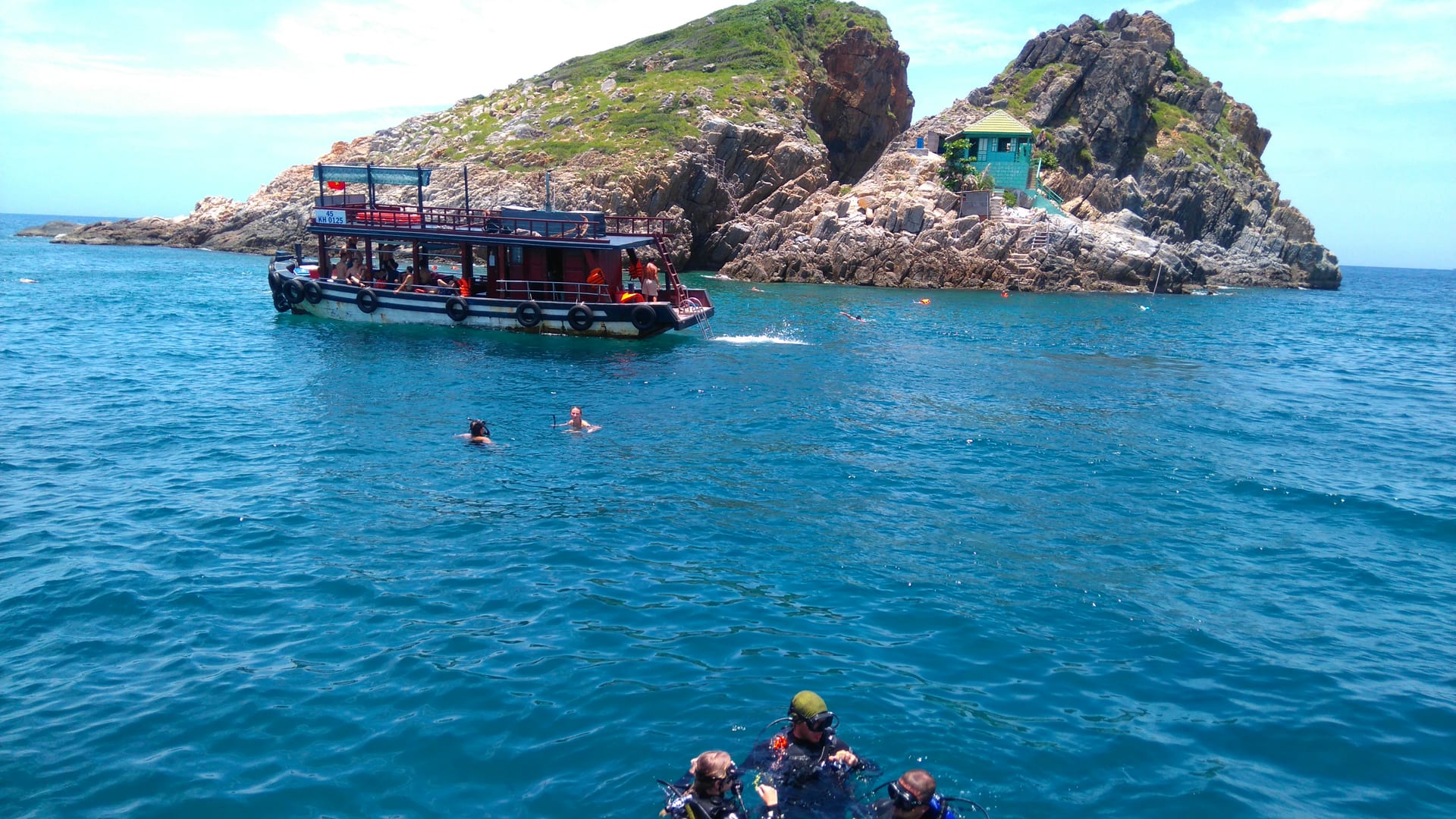Tour đảo Nha Trang trong lịch trình 3 ngày 2 đêm